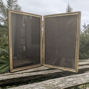 Vintage Hinged Double Picture Frame  Gold Tone Metal  5x7